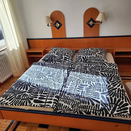 Doppelbett 22 *